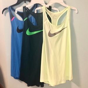 Nike tank top bundle